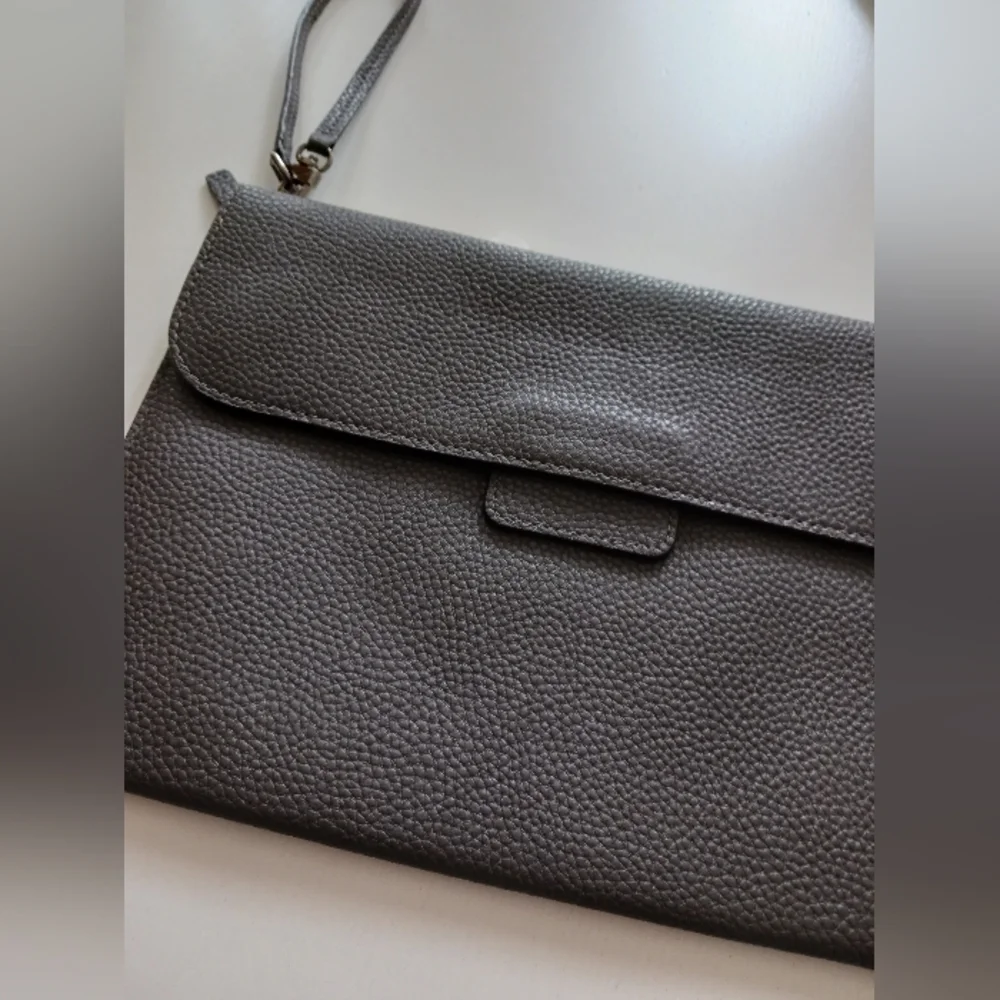 TUMI gray leather wristlet 11" x 7.5" - Picture 2 of 10